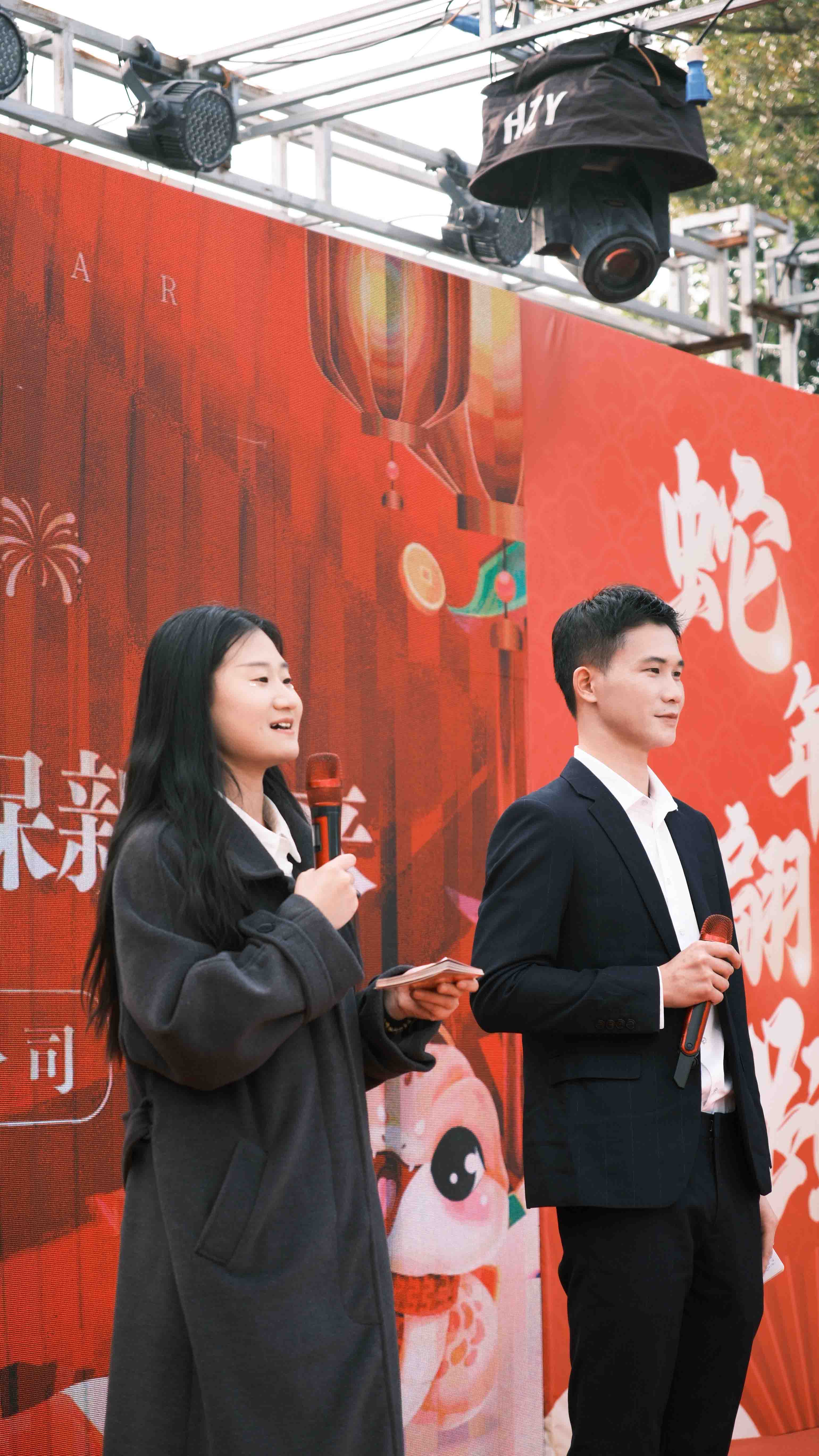 久信達(dá)科技2024年年會圓滿落幕：感恩同行，共創(chuàng)環(huán)保新未來，乘風(fēng)破浪，夢想起航(圖4)